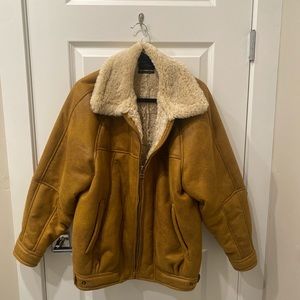 💄BRAND NEW never worn UO Oversized Leather Jacket
💄In perfect condition